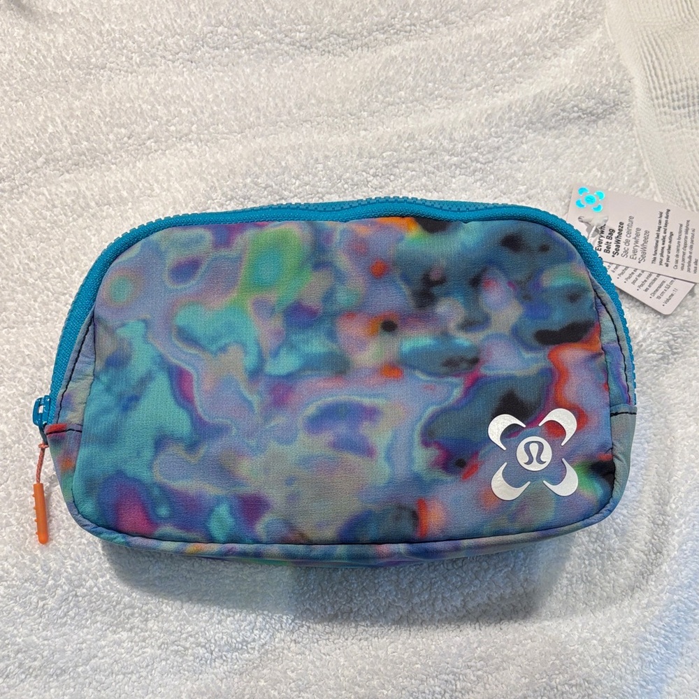 Lululemon Seawheeze Belt Bag